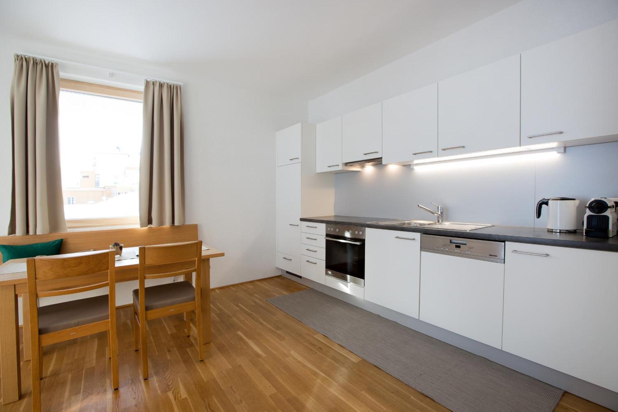 Berg 170 Apartment Damuels